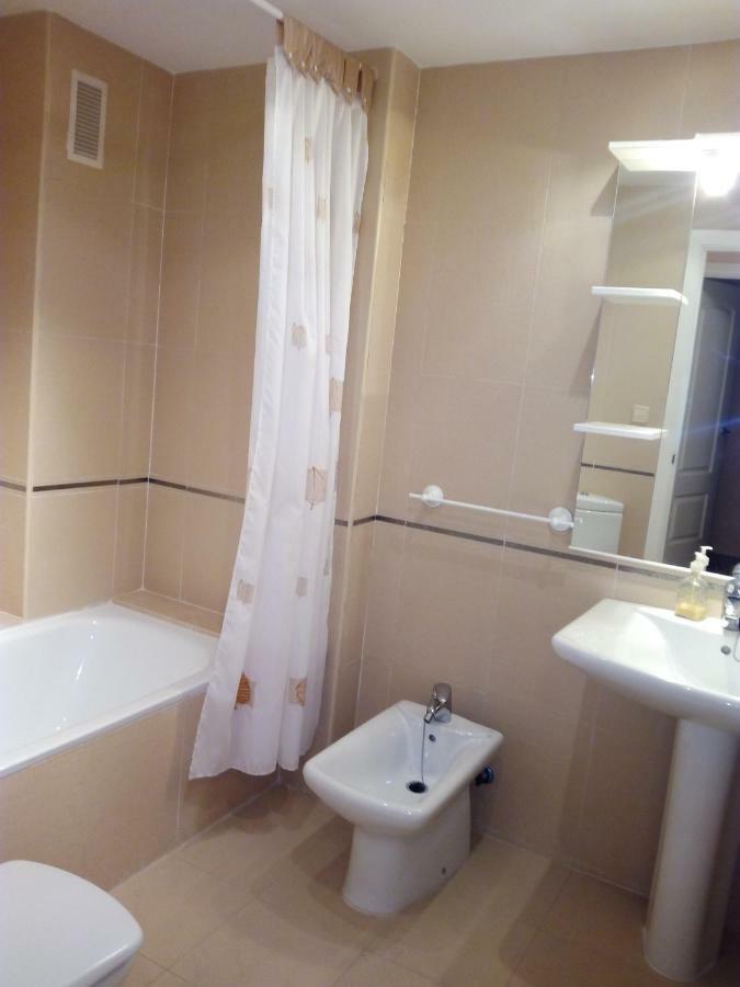Apartmento Playa Almarda. Piscina&Parking Екстер'єр фото